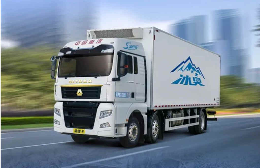 奏响运输冰与“货”之歌,汕德卡G7S冰奥冷藏车成为高端冷链首选利器 - 第2张 - 提加商用车网 奏响运输冰与“货”之歌,汕德卡G7S冰奥冷藏车成为高端冷链首选利器 - 第2张