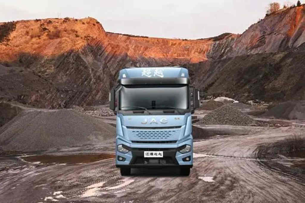 迎峰度夏,江淮超越Q7助攻能源运输! - 第1张 - 提加商用车网 迎峰度夏,江淮超越Q7助攻能源运输! - 第1张