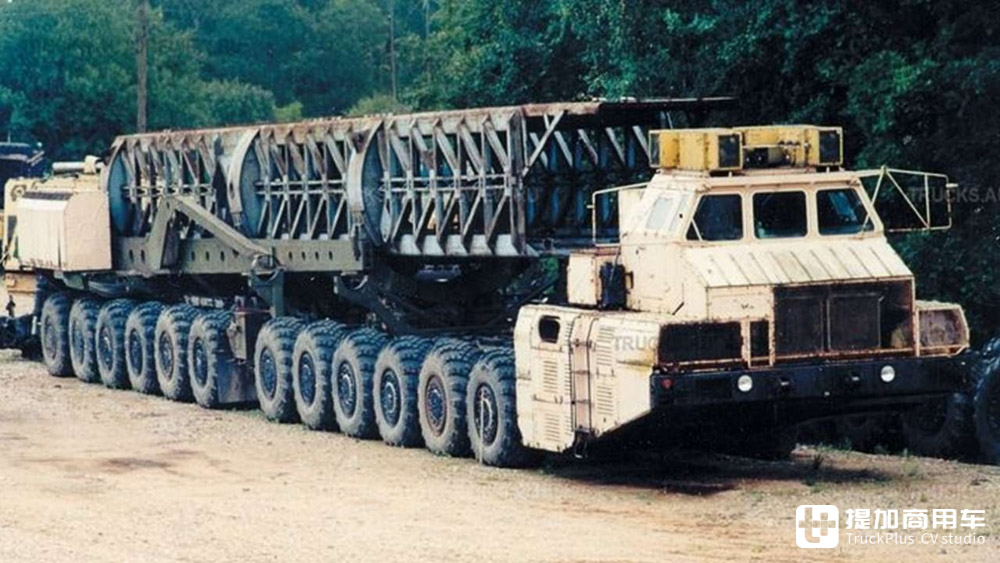 24x24驱动，车长28米，前苏联MAZ-7907洲际导弹运载车历史回顾 - 第11张