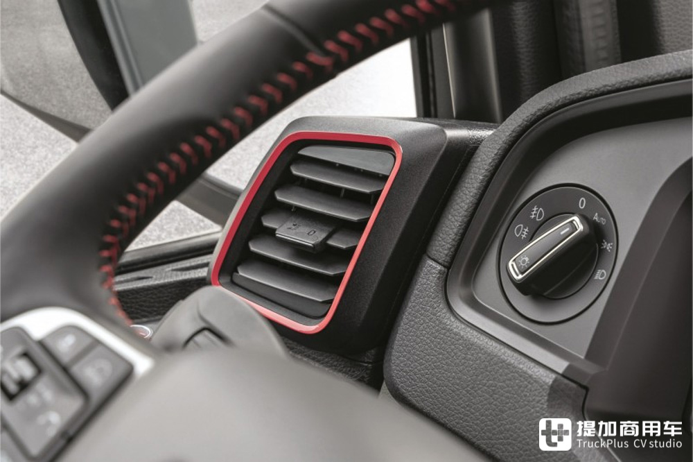 曼恩最高端的TGX Individual Lion S定制卡车如何生产?走进工厂带你来看! - 第13张 - 提加商用车网 曼恩最高端的TGX Individual Lion S定制卡车如何生产?走进工厂带你来看! - 第13张