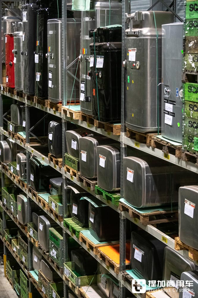 兼营翻新卡车还有卡车周边,带您逛斯堪尼亚欧洲物流中心 - 第14张 - 提加商用车网 兼营翻新卡车还有卡车周边,带您逛斯堪尼亚欧洲物流中心 - 第14张