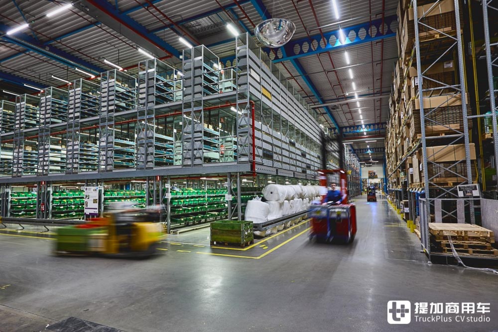 兼营翻新卡车还有卡车周边,带您逛斯堪尼亚欧洲物流中心 - 第15张 - 提加商用车网 兼营翻新卡车还有卡车周边,带您逛斯堪尼亚欧洲物流中心 - 第15张