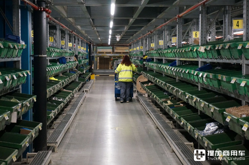 兼营翻新卡车还有卡车周边,带您逛斯堪尼亚欧洲物流中心 - 第16张 - 提加商用车网 兼营翻新卡车还有卡车周边,带您逛斯堪尼亚欧洲物流中心 - 第16张