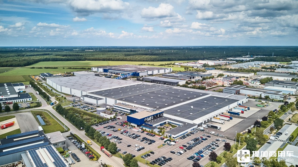 兼营翻新卡车还有卡车周边,带您逛斯堪尼亚欧洲物流中心 - 第2张 - 提加商用车网 兼营翻新卡车还有卡车周边,带您逛斯堪尼亚欧洲物流中心 - 第2张