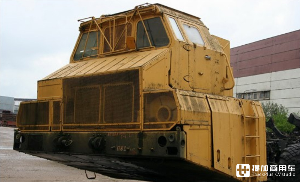 24x24驱动，车长28米，前苏联MAZ-7907洲际导弹运载车历史回顾 - 第4张