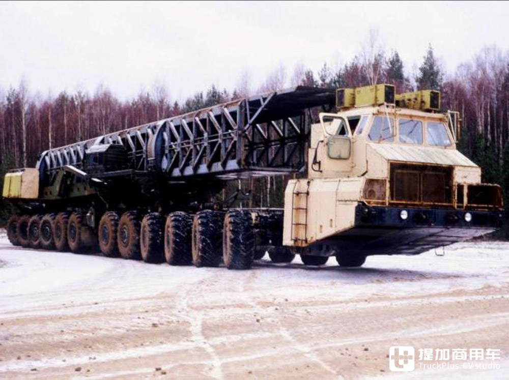 24x24驱动，车长28米，前苏联MAZ-7907洲际导弹运载车历史回顾 - 第6张