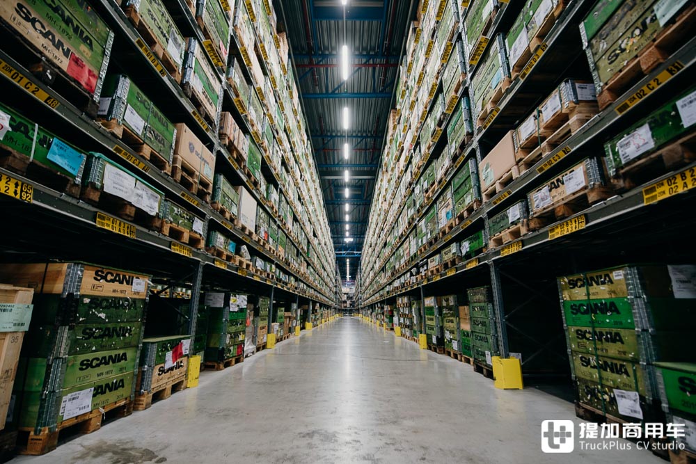兼营翻新卡车还有卡车周边,带您逛斯堪尼亚欧洲物流中心 - 第7张 - 提加商用车网 兼营翻新卡车还有卡车周边,带您逛斯堪尼亚欧洲物流中心 - 第7张
