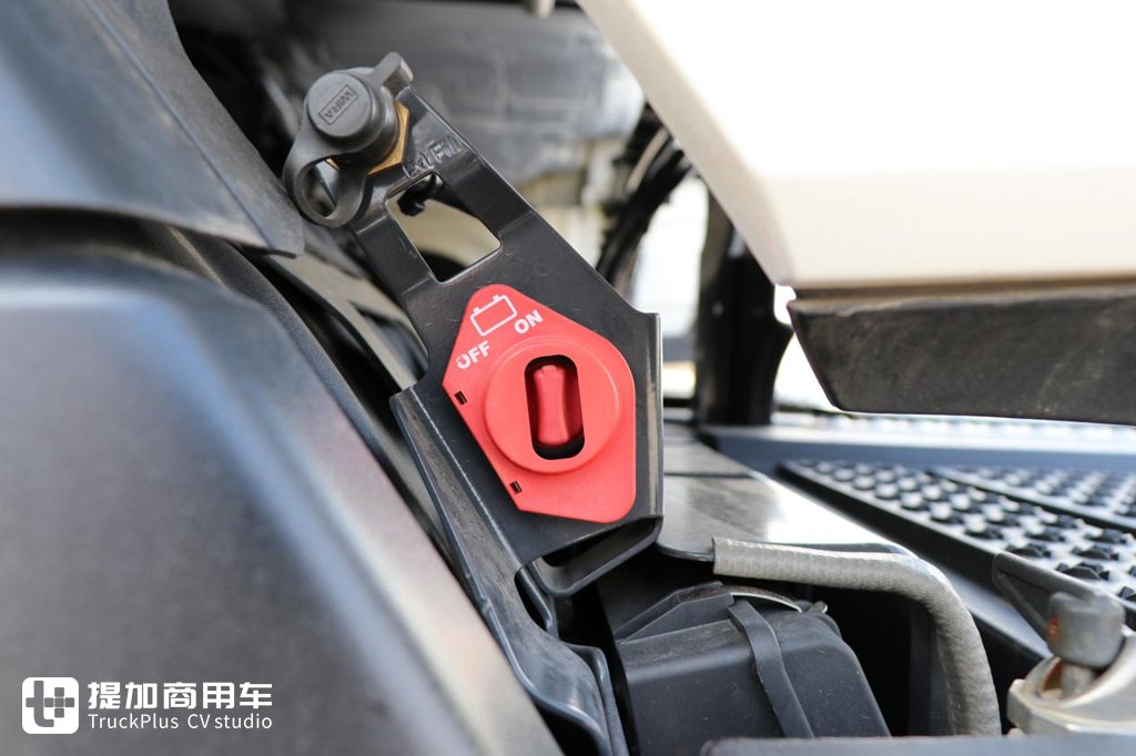 前后全气囊,更高的驾驶室配置,这辆G500可能是国内斯堪尼亚单驱车的天花板 - 第11张 - 提加商用车网 前后全气囊,更高的驾驶室配置,这辆G500可能是国内斯堪尼亚单驱车的天花板 - 第11张