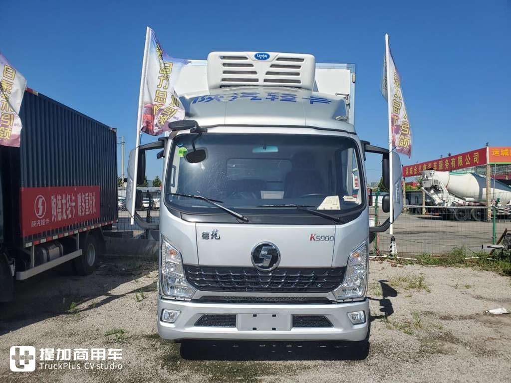 配8挡变速箱的蓝牌轻卡?内饰也高端,陕汽轻卡K5000冷藏车实拍 - 第12张 - 提加商用车网 配8挡变速箱的蓝牌轻卡?内饰也高端,陕汽轻卡K5000冷藏车实拍 - 第12张