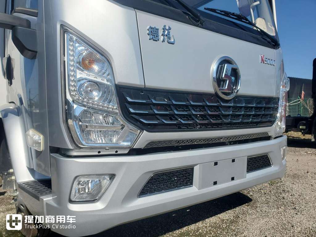 配8挡变速箱的蓝牌轻卡?内饰也高端,陕汽轻卡K5000冷藏车实拍 - 第13张 - 提加商用车网 配8挡变速箱的蓝牌轻卡?内饰也高端,陕汽轻卡K5000冷藏车实拍 - 第13张