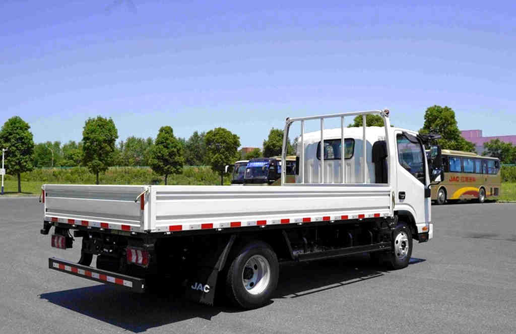 江淮1卡骏铃金饭碗 卡友致富的金饭碗 - 第4张 - 提加商用车网 江淮1卡骏铃金饭碗 卡友致富的金饭碗 - 第4张