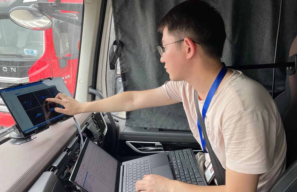 享智能 零问题 这就是行车测试工程师梁康的“智驾人生”! - 第2张 - 提加商用车网 享智能 零问题 这就是行车测试工程师梁康的“智驾人生”! - 第2张