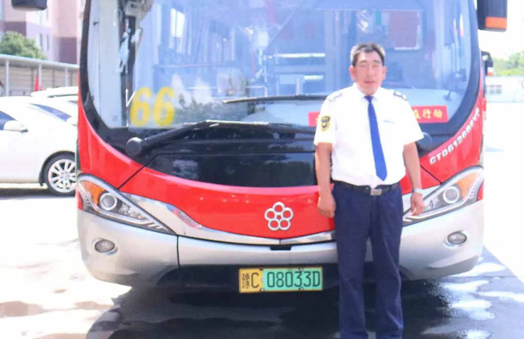 传承民族文化 解锁格力钛海豚车公交车长的另一种身份 - 第4张