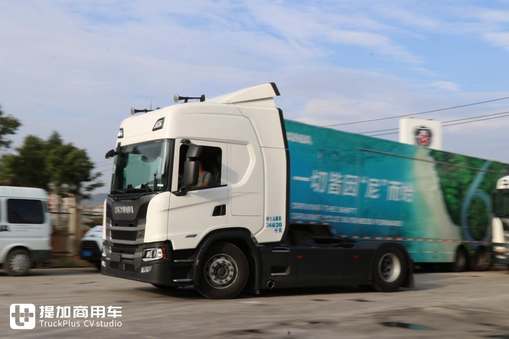 前后全气囊,更高的驾驶室配置,这辆G500可能是国内斯堪尼亚单驱车的天花板 - 第5张 - 提加商用车网 前后全气囊,更高的驾驶室配置,这辆G500可能是国内斯堪尼亚单驱车的天花板 - 第5张