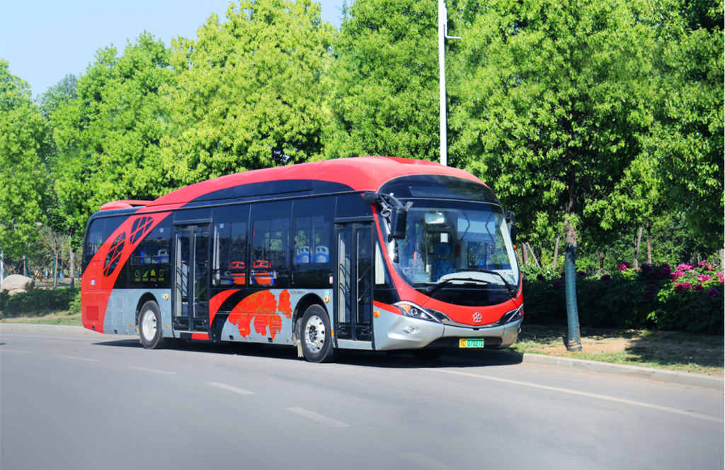 传承民族文化 解锁格力钛海豚车公交车长的另一种身份 - 第5张