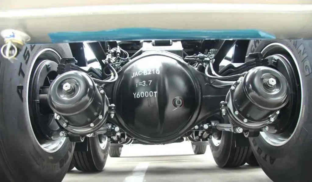 迎峰度夏,江淮超越Q7助攻能源运输! - 第3张 - 提加商用车网 迎峰度夏,江淮超越Q7助攻能源运输! - 第3张