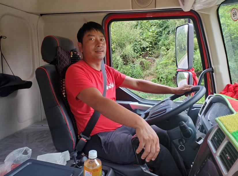 乘龙M3小钢炮挑战复杂路况 实力强悍助力客户运营升级 - 第2张 - 提加商用车网 乘龙M3小钢炮挑战复杂路况 实力强悍助力客户运营升级 - 第2张