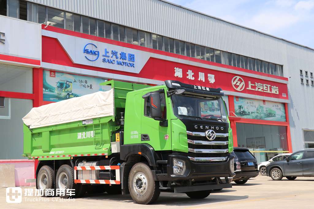 红岩针对自卸车市场推出的又一猛将，带您好好看看红岩杰虎H6渣土车的实力