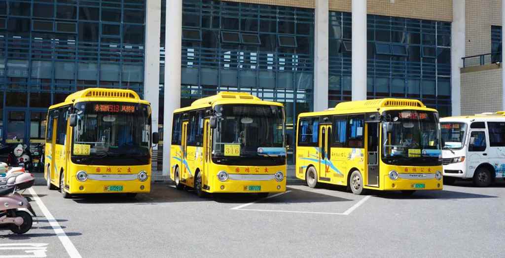 杏黄新装穿梭城镇,安凯G6助推江南水乡向“绿”而行 - 第1张 - 提加商用车网 杏黄新装穿梭城镇,安凯G6助推江南水乡向“绿”而行 - 第1张