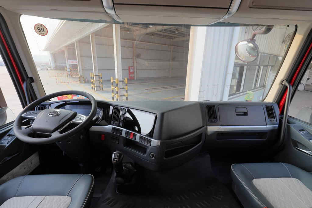 乘龙H5绿通房车，新手司机也能轻松驾驭赚大钱！ - 第3张