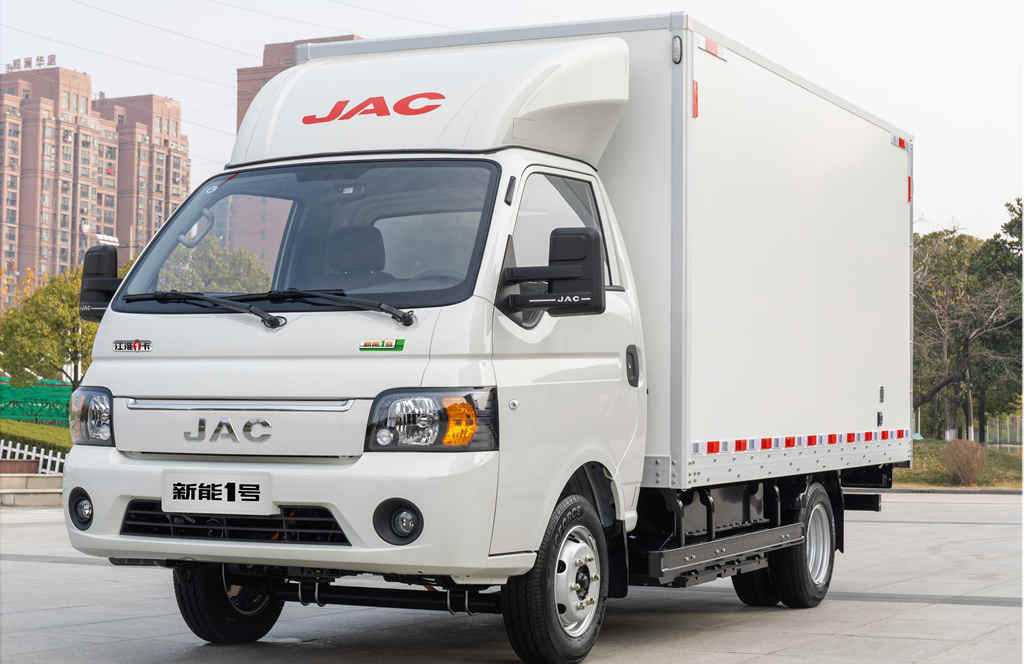 江淮汽车：混动纯电齐发力，江淮1卡引领商用车新能源变革 - 第3张