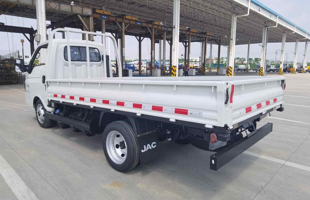 大1号 赚更多！ 江淮1卡恺达X6精灵虎不止于大 - 第3张