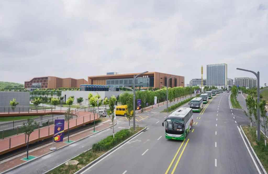 占比90%!宇通全车系实力护航陕运会 - 第6张 - 提加商用车网 占比90%!宇通全车系实力护航陕运会 - 第6张