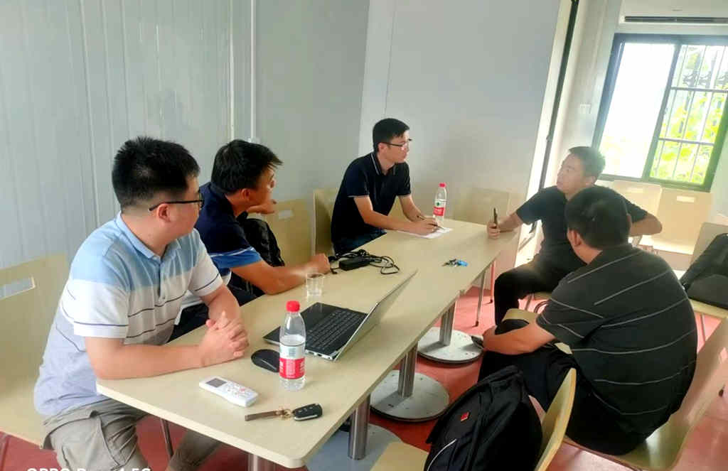 1号服务的力量!江淮1卡50台冷藏车刚刚交付 现场又定15台 - 第4张 - 提加商用车网 1号服务的力量!江淮1卡50台冷藏车刚刚交付 现场又定15台 - 第4张