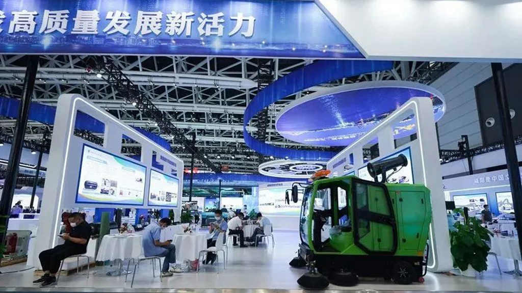 领跑绿色智能制造 陕汽新能源重卡成为第六届国际丝博会明星 - 第4张 - 提加商用车网 领跑绿色智能制造 陕汽新能源重卡成为第六届国际丝博会明星 - 第4张