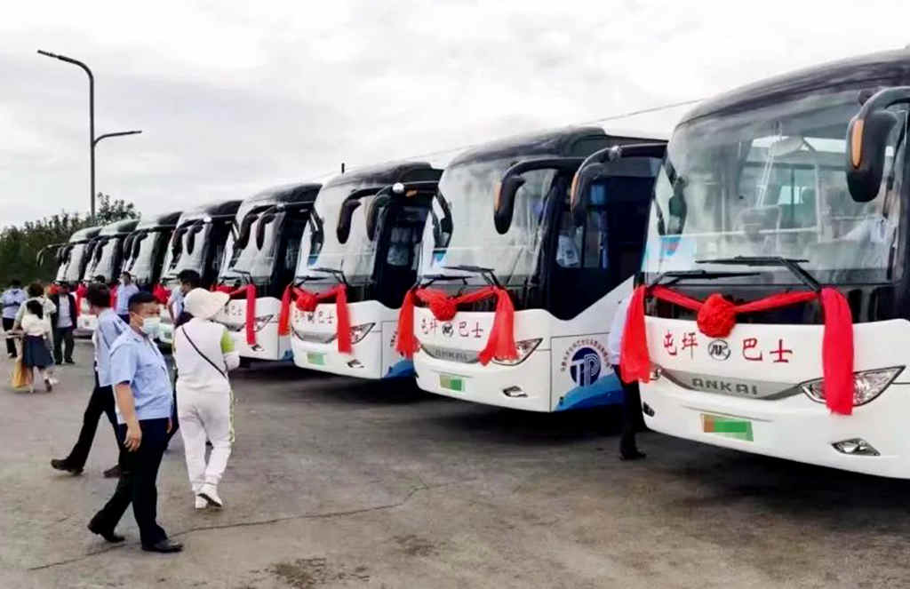 兵团十二师首条旅游公交快线开通!安凯客车促进兵地交通旅游融合发展! - 第4张 - 提加商用车网 兵团十二师首条旅游公交快线开通!安凯客车促进兵地交通旅游融合发展! - 第4张