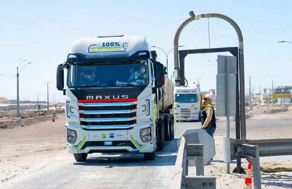 绿色未来 零碳有我 上汽红岩荣获“2022绿色可持续发展贡献奖”