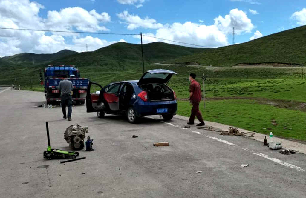 1号服务  疫情下江淮1卡星夜跨越300公里的紧急救援