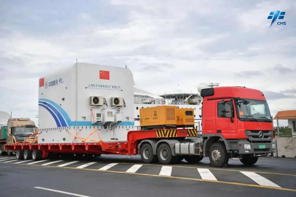 新款即将进入国内,再带你回顾下梅赛德斯-奔驰SLT大件运输车的发展历史 - 第1张 - 提加商用车网 新款即将进入国内,再带你回顾下梅赛德斯-奔驰SLT大件运输车的发展历史 - 第1张