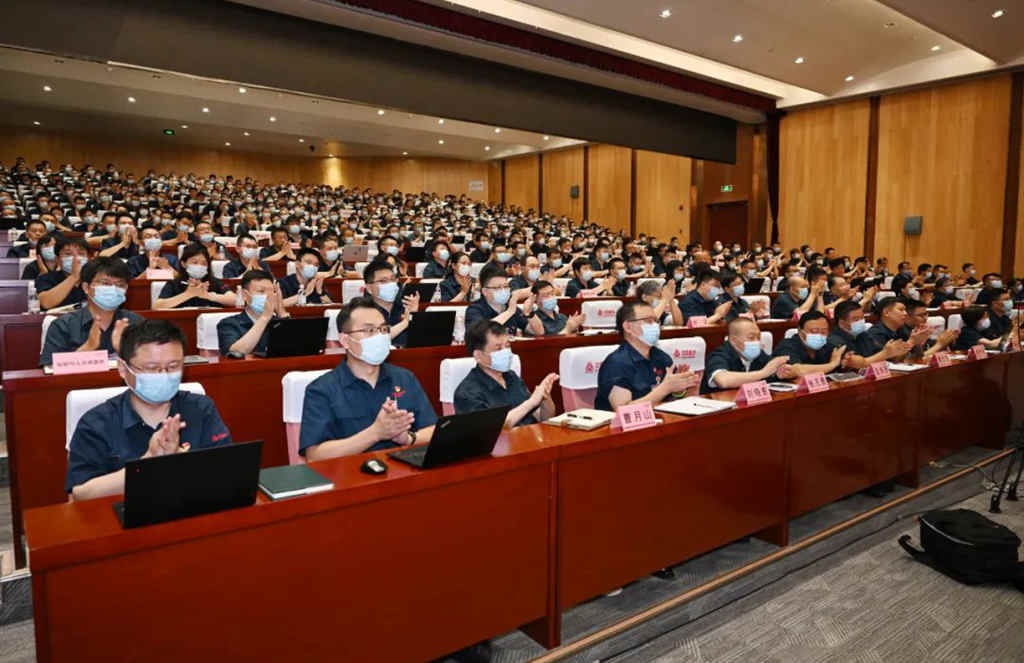 谭旭光:敢想敢干,再创辉煌! - 第3张 - 提加商用车网 谭旭光:敢想敢干,再创辉煌! - 第3张