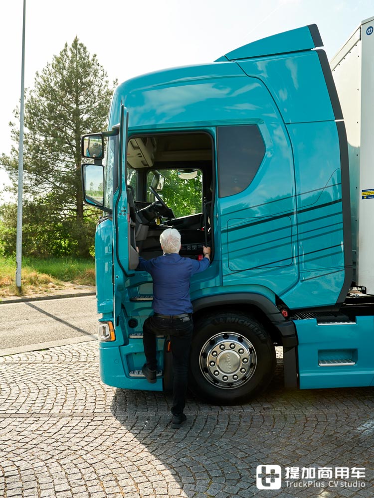 新动力链油耗超低，也许能国产，斯堪尼亚460 R Super超详细实拍解析 - 第14张