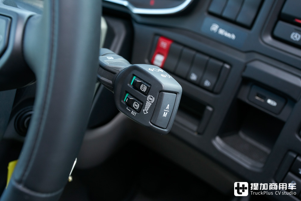 新动力链油耗超低，也许能国产，斯堪尼亚460 R Super超详细实拍解析 - 第19张