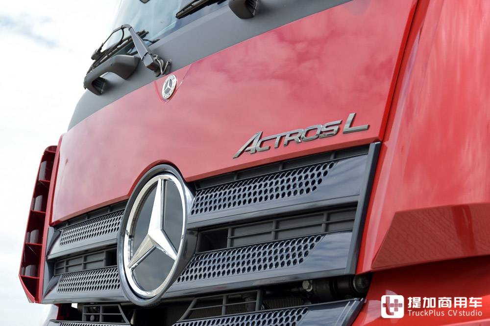 奔驰旗舰卡车力作,Actros L 1863牵引车实拍测试 - 第2张 - 提加商用车网 奔驰旗舰卡车力作,Actros L 1863牵引车实拍测试 - 第2张