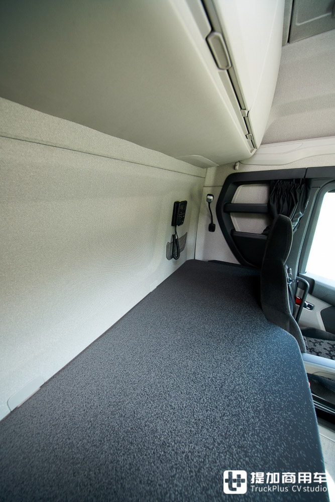 新动力链油耗超低，也许能国产，斯堪尼亚460 R Super超详细实拍解析 - 第23张