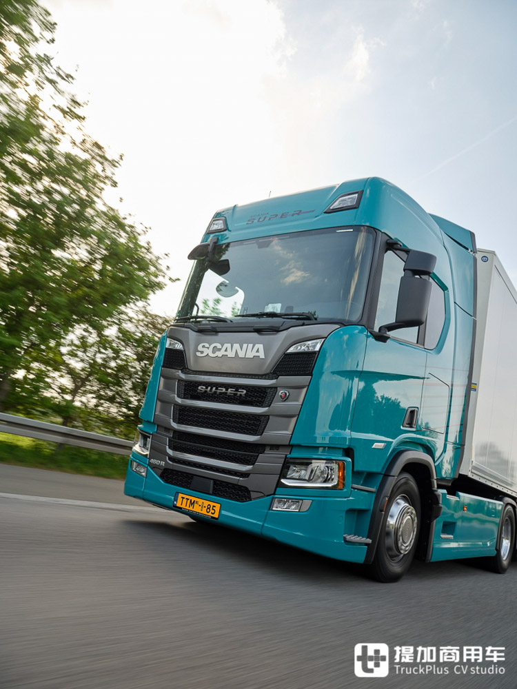 新动力链油耗超低，也许能国产，斯堪尼亚460 R Super超详细实拍解析 - 第4张