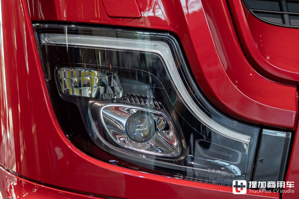 奔驰旗舰卡车力作,Actros L 1863牵引车实拍测试 - 第5张 - 提加商用车网 奔驰旗舰卡车力作,Actros L 1863牵引车实拍测试 - 第5张