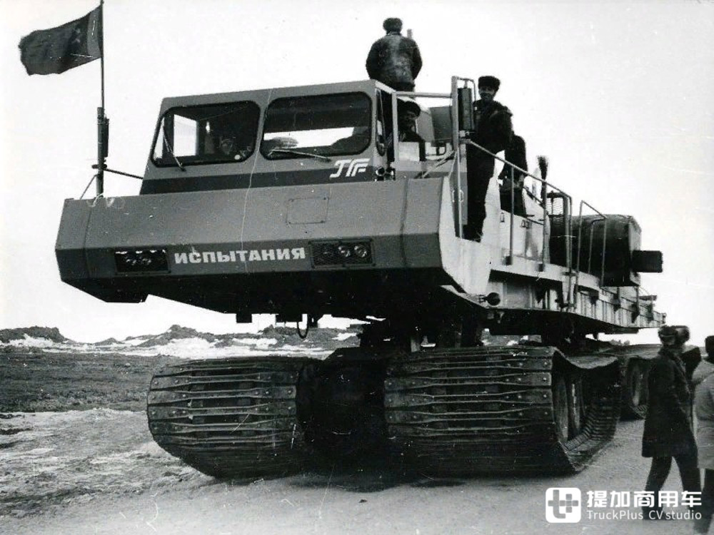前苏联的疯狂作品,无坚不摧的Yamal履带式越野卡车 - 第6张 - 提加商用车网 前苏联的疯狂作品,无坚不摧的Yamal履带式越野卡车 - 第6张