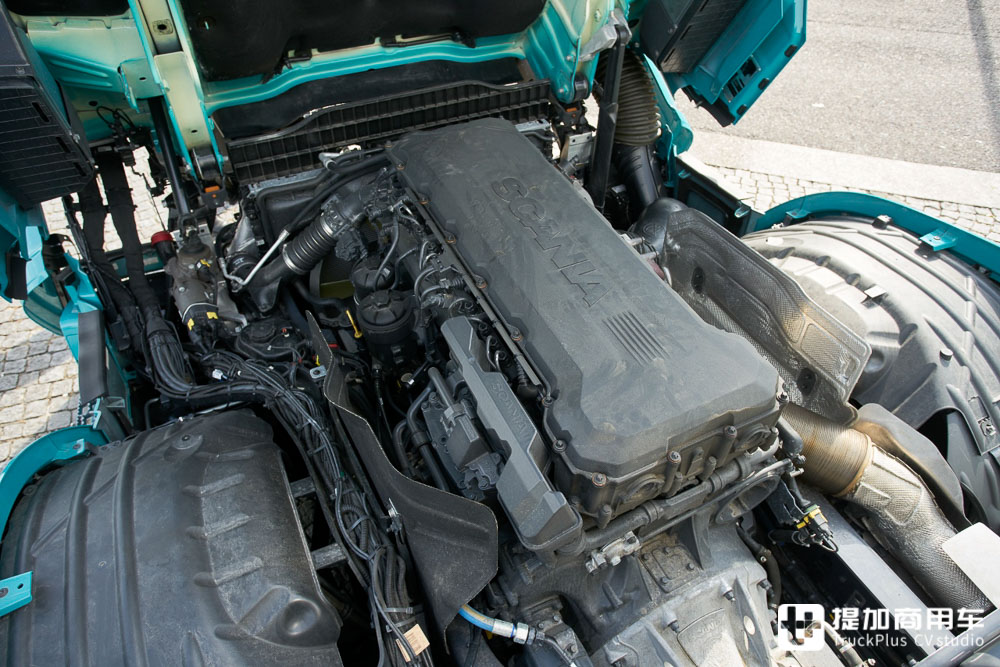 新动力链油耗超低，也许能国产，斯堪尼亚460 R Super超详细实拍解析 - 第6张