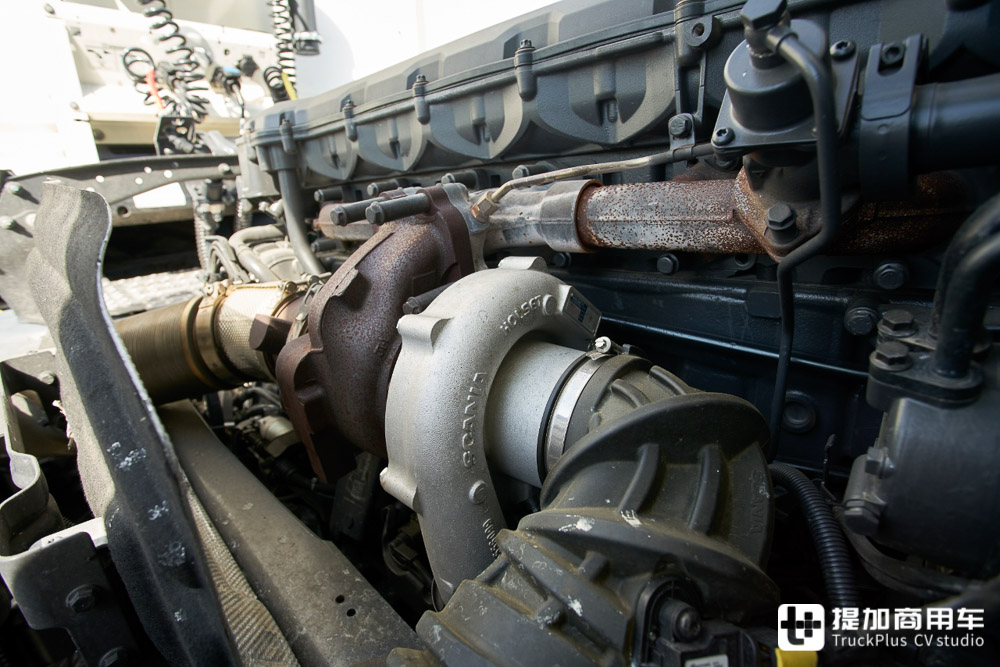 新动力链油耗超低，也许能国产，斯堪尼亚460 R Super超详细实拍解析 - 第7张
