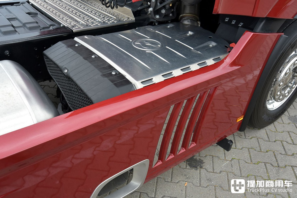 奔驰旗舰卡车力作,Actros L 1863牵引车实拍测试 - 第7张 - 提加商用车网 奔驰旗舰卡车力作,Actros L 1863牵引车实拍测试 - 第7张