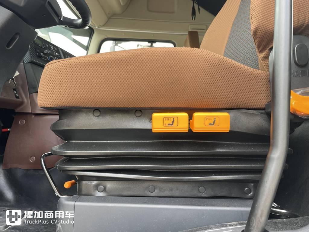 除了东康Z14动力,广汽日野560大马力车型还有哪些升级?实拍带您好好看看 - 第17张 - 提加商用车网 除了东康Z14动力,广汽日野560大马力车型还有哪些升级?实拍带您好好看看 - 第17张