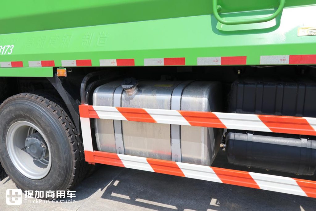红岩针对自卸车市场推出的又一猛将,带您好好看看红岩杰虎H6渣土车的实力 - 第22张 - 提加商用车网 红岩针对自卸车市场推出的又一猛将,带您好好看看红岩杰虎H6渣土车的实力 - 第22张
