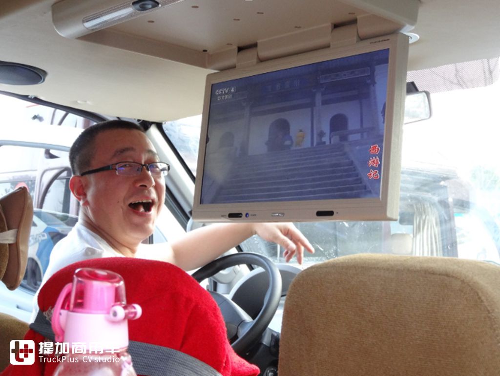房车生活家,让自然美景触手可得,为何资深驴友杰哥会选择东风御风房车 - 第3张 - 提加商用车网 房车生活家,让自然美景触手可得,为何资深驴友杰哥会选择东风御风房车 - 第3张