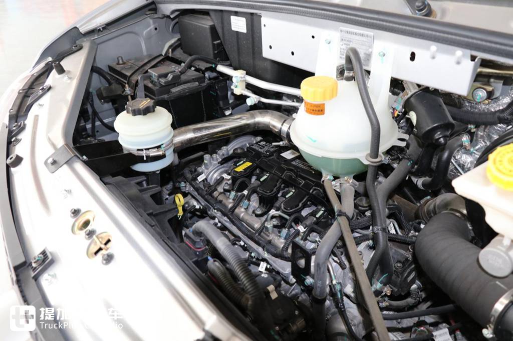 房车生活家,让自然美景触手可得,为何资深驴友杰哥会选择东风御风房车 - 第7张 - 提加商用车网 房车生活家,让自然美景触手可得,为何资深驴友杰哥会选择东风御风房车 - 第7张