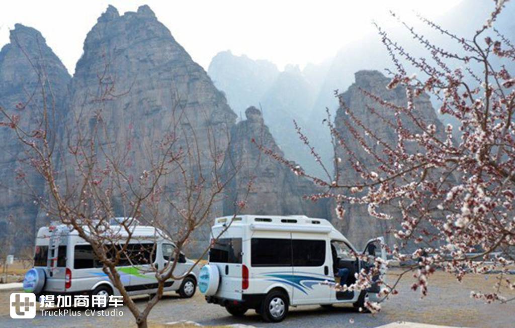 房车生活家,让自然美景触手可得,为何资深驴友杰哥会选择东风御风房车 - 第8张 - 提加商用车网 房车生活家,让自然美景触手可得,为何资深驴友杰哥会选择东风御风房车 - 第8张