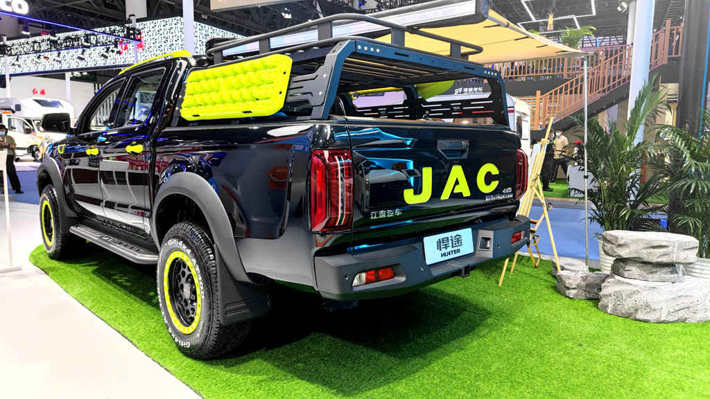 时尚越野皮卡新标杆!悍途绿魔版16.48万元起震撼上市 - 第5张 - 提加商用车网 时尚越野皮卡新标杆!悍途绿魔版16.48万元起震撼上市 - 第5张